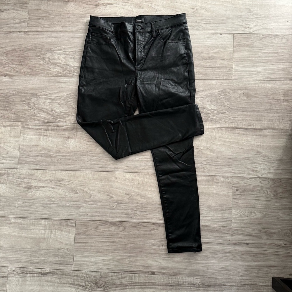 Women's Black Jeans
